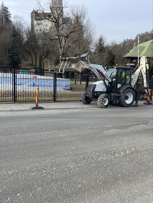 Buldoexcavator de inchiriat
