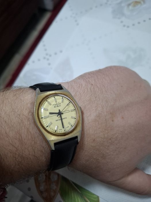 Vand ceasuri poljot,Ruhla