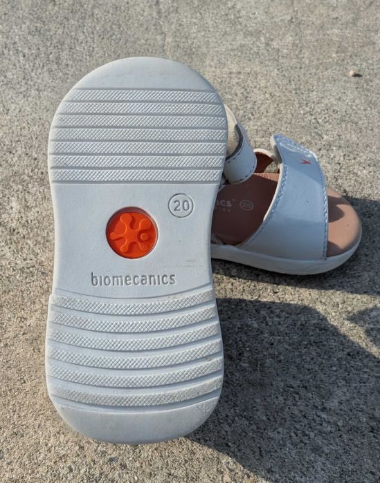 Sandale Biomecanics nr 20