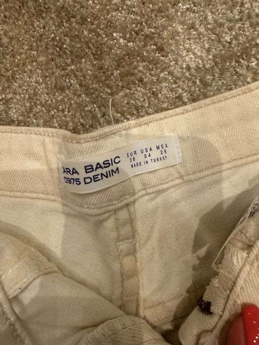 Къси панталони Zara