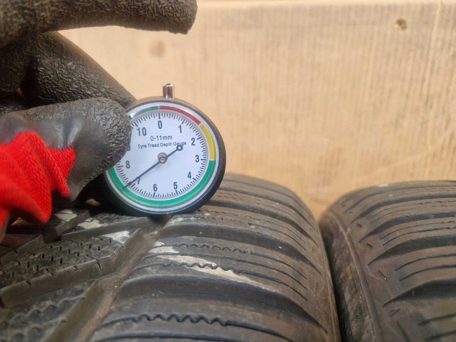 2 Hankook R19 245/50
Зимни гуми 
DOT3320