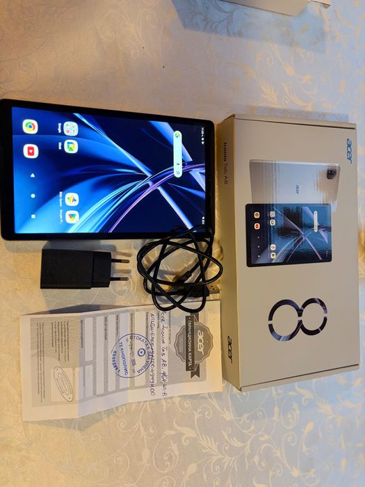 Нов Таблет / Tablet Acer Iconia A8 8,7 inch със зарядно