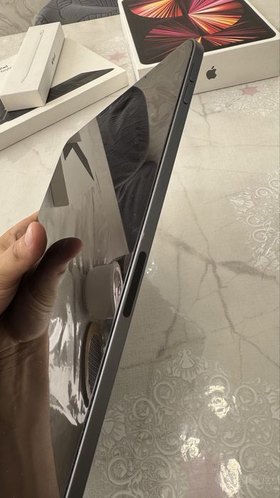 Продам Ipad 11 pro M1 256 GB Wifi фулл комплект