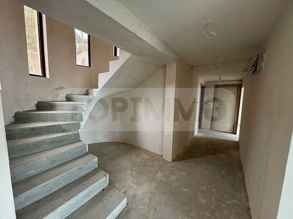 Продава се Къща в с. Рогачево, Област Добрич - 400 кв.м за 775 €/кв.м - Снимка #11