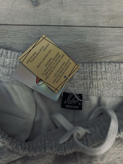 Штаны corteiz белые/серые