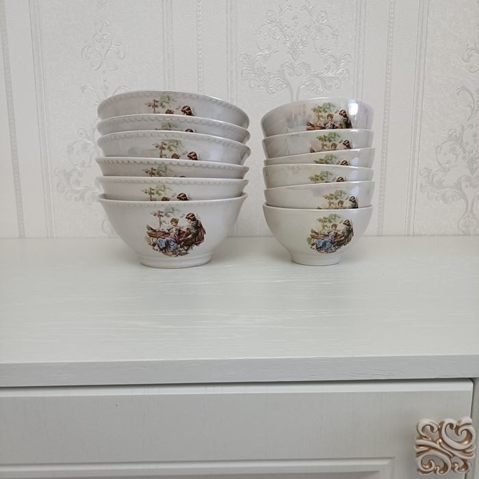 Продам набор тарелок и пиал