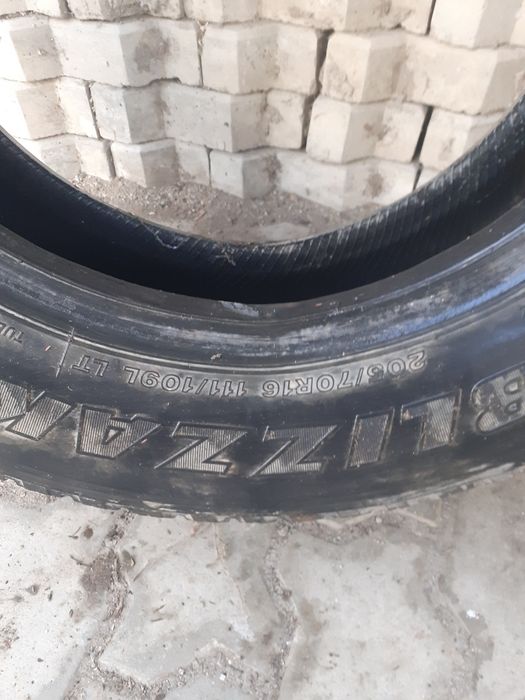 Шины зимние R 16 3шт