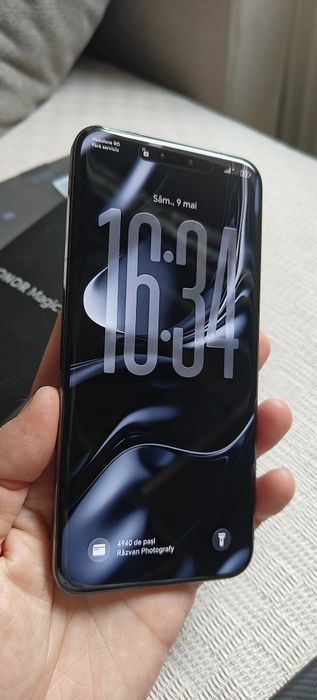 Vând HONOR Magic7 Pro 512GB / 12GB RAM, varianta Black. Încă în garanție la Altex