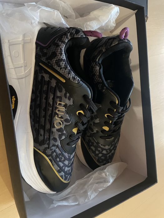 Сникърси Liu Jo нови