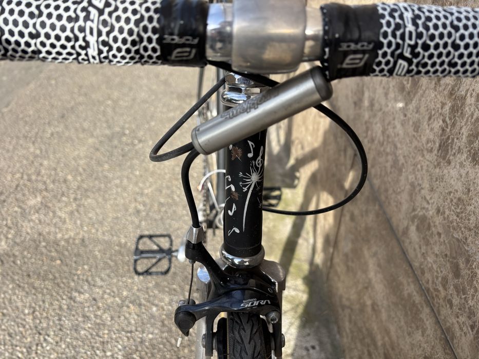 Bicicletă unicat, făcută la comandă — cadru oțel, 8 viteze
