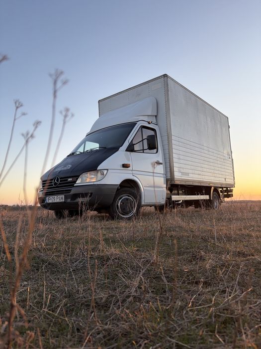 Mercedes sprinter cu lift
