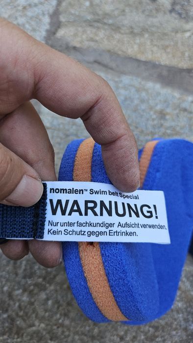 Колан за плуване и музикален килим