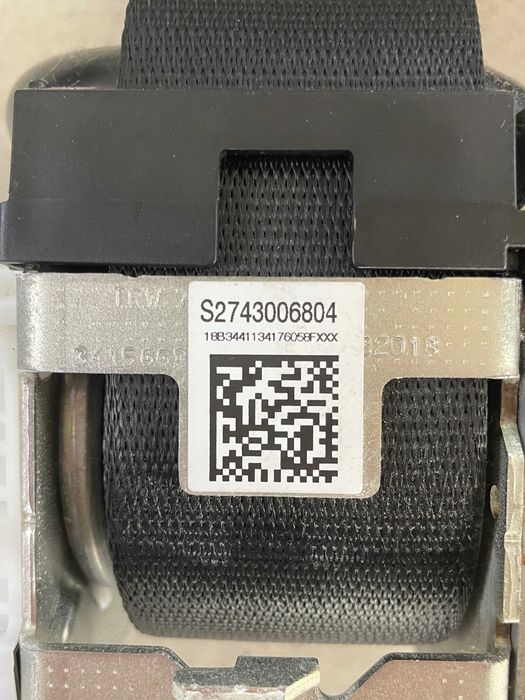Centura dreapta fata Bmw seria 5 G30 - G31, 6 G32 cod 7430068