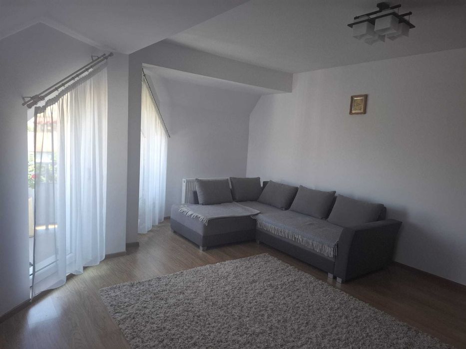 Vând apartament cu două camere în Florești, complet mobilat și utilat