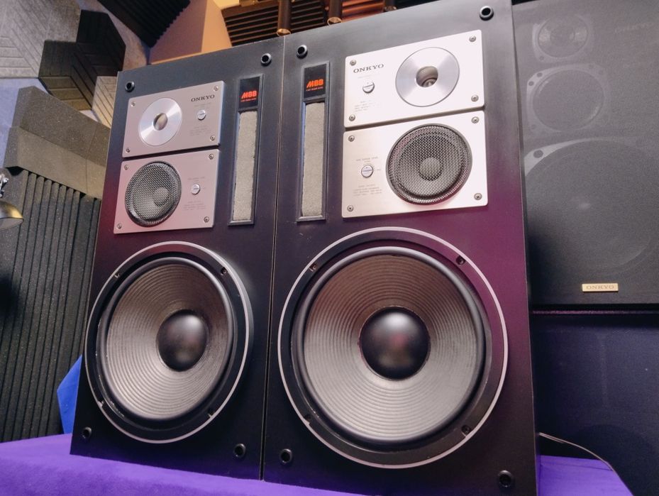 ONKYO M88 акустическая система
