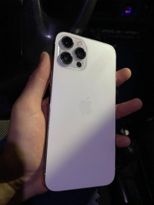 Продам IPhone 12 Pro Max