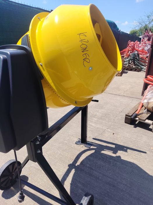 Betoniera  ieftina de 130 litri