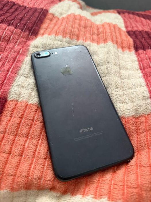 айфон 7+ продам