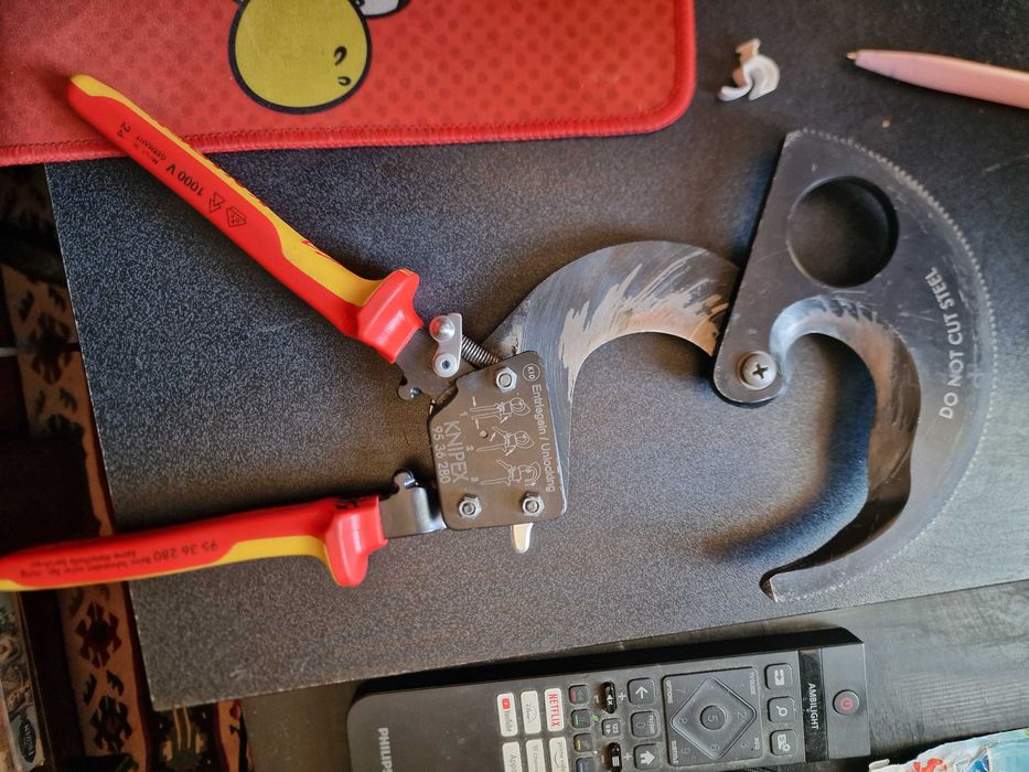 KNIPEX 95 36 280 – кабелна ножица с тресчотка VDE 1000V