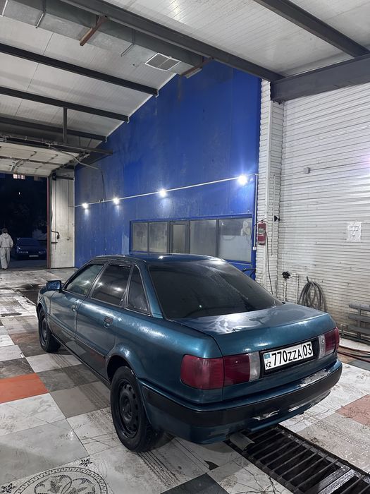 продам Audi 80B4