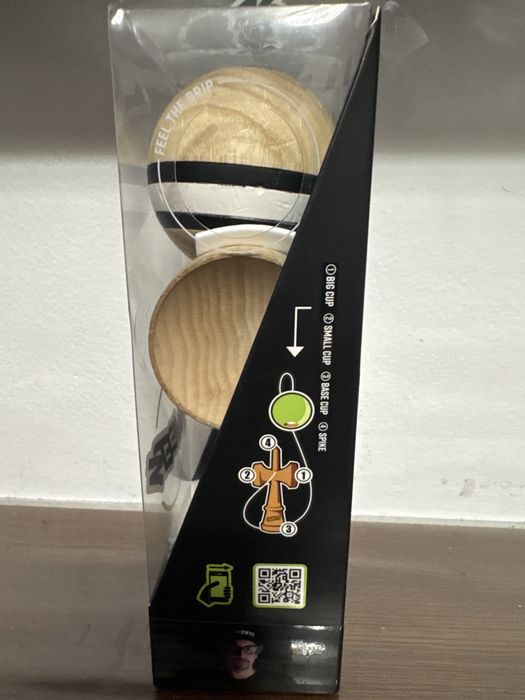 Kendama Matt Sweets R&W