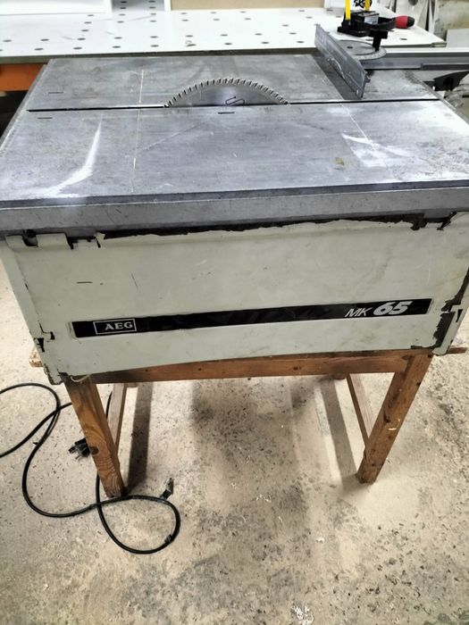Циркуляр,настолен AEG 65