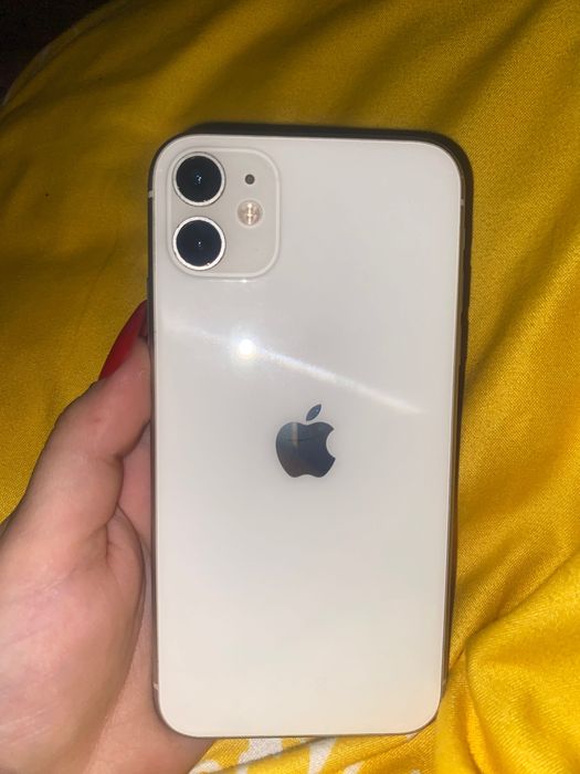iPhone 11 în stare perfectă de funcționare (negociabil)