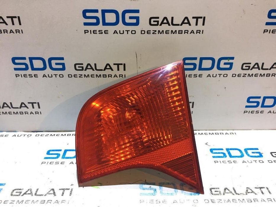 Tripla Lampa Stop Dreapta Capota Portbagaj Audi A4 B7 2004 - 2008 COD : 8E5 945 094 A / 8E5945094A