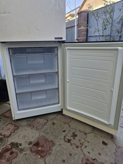 LG холодильник сатылады