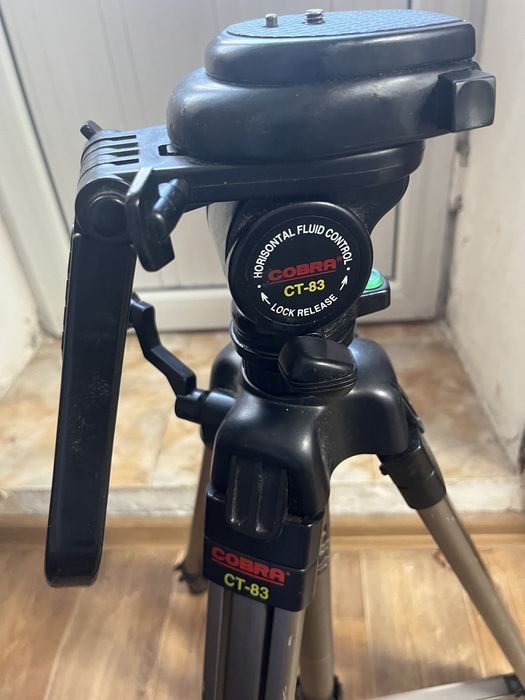 Штатив для фотоаппаратов