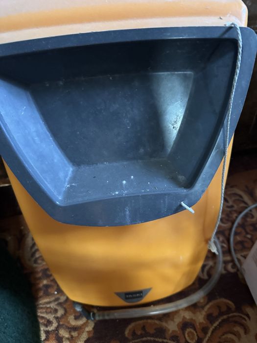 Еднодискова подопочистваща професионална машина