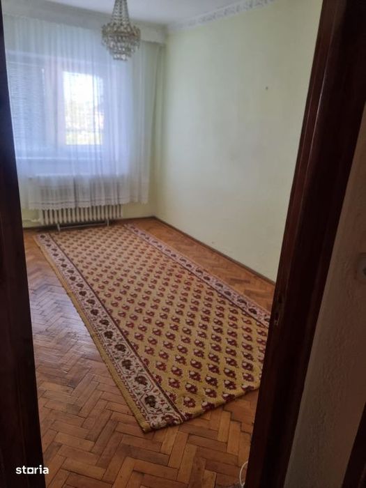 Apartament 3 camere, 60 mp, zona Hipodrom