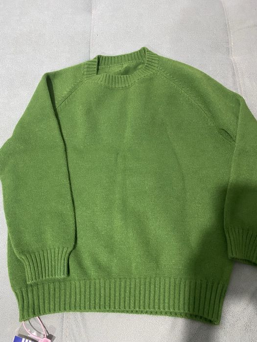 Свитера новые рр 42-44