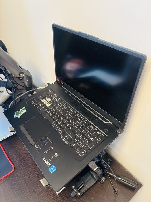 Asus TUF 17 ноутбук