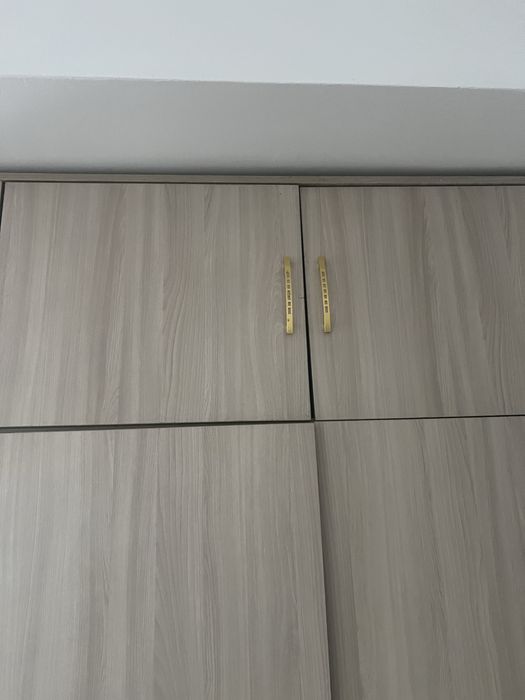 Продам шкаф в прихожую