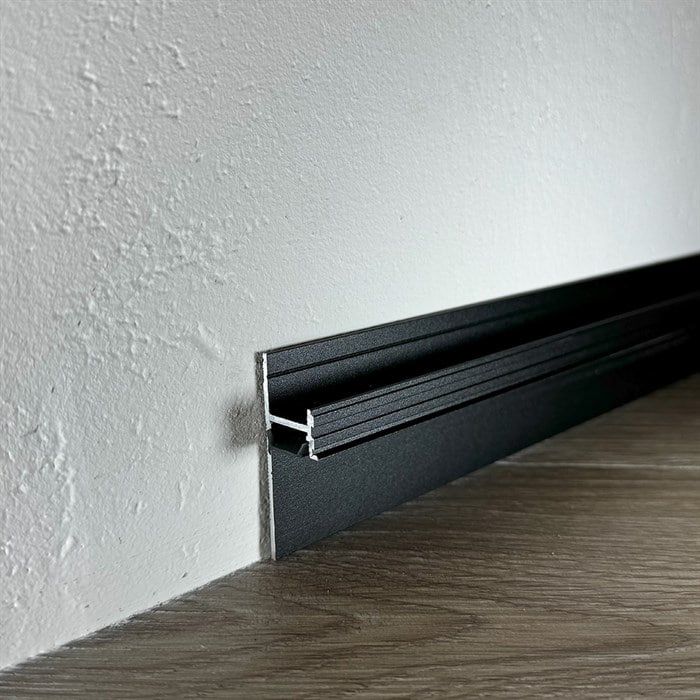 Алюминиевый парящий плинтус. Премиум качество.