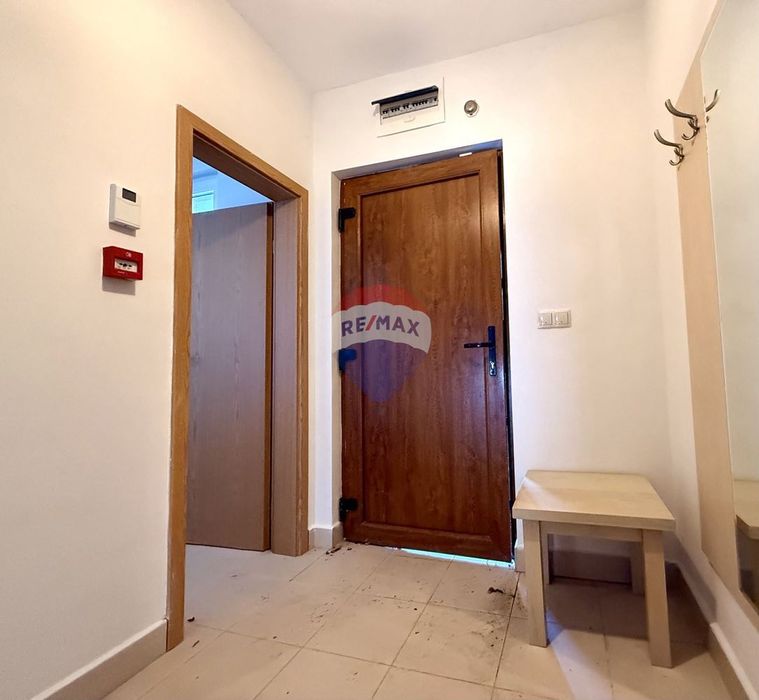 Продава се Тристаен апартамент в с. Рогачево, Област Добрич - 100 кв.м за 551 €/кв.м - Снимка #12