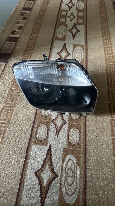 Renault Duster продам фару БУ