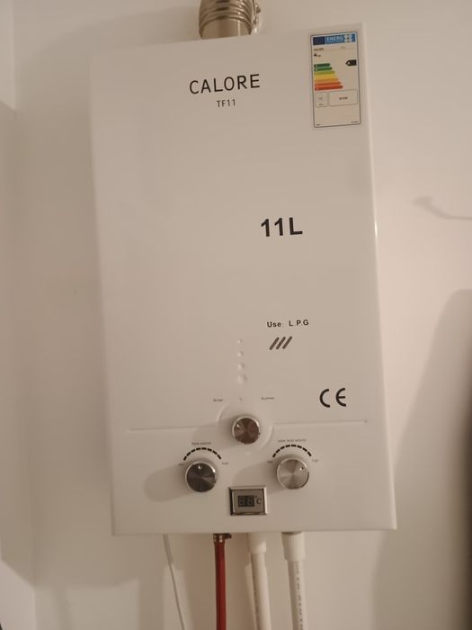 Vând instant cu capacitate 11 litri