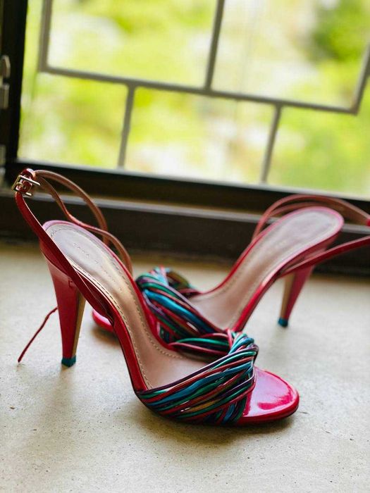 Босоножки ZARA 37 размер