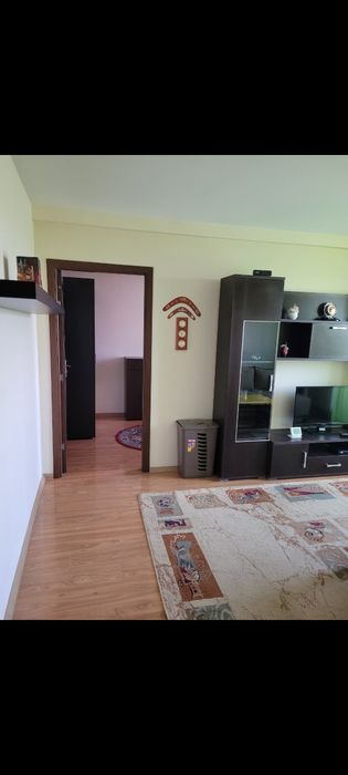 Apartament de inchiriat.