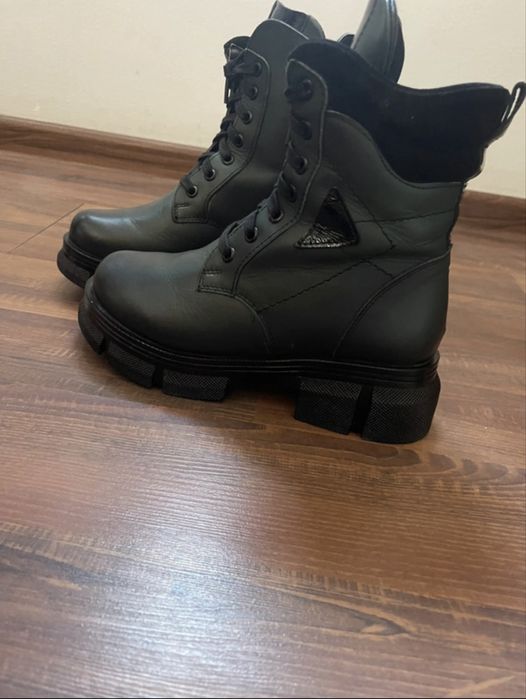 Ghete din piele verde/negru