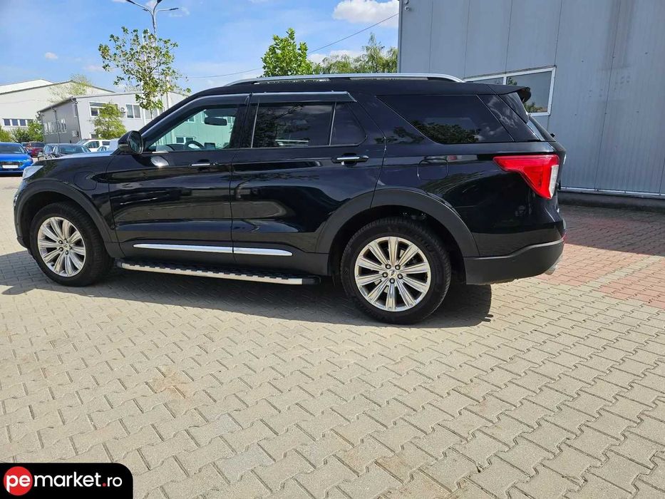 Ford Explorer 3.0 PHEV Platinum 4×4 – 457 CP – 7 locuri – 2021