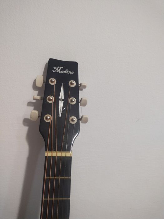 Продам гитару гитару