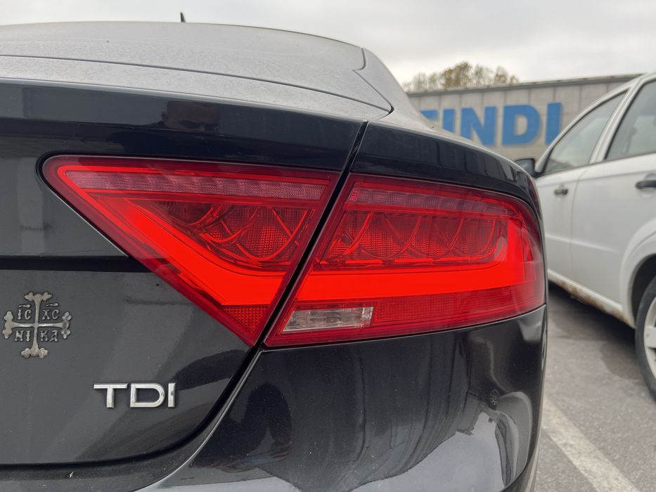 Audi A7 S-line 2012 3.0tdi 204hp НА ЧАСТИ