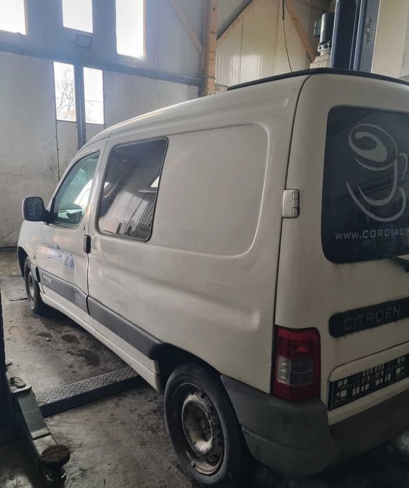 Dezmembram Citroen Berlingo 1.6 HDI