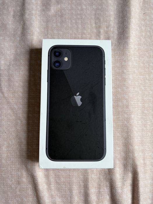 iPhone 11 black 64gb