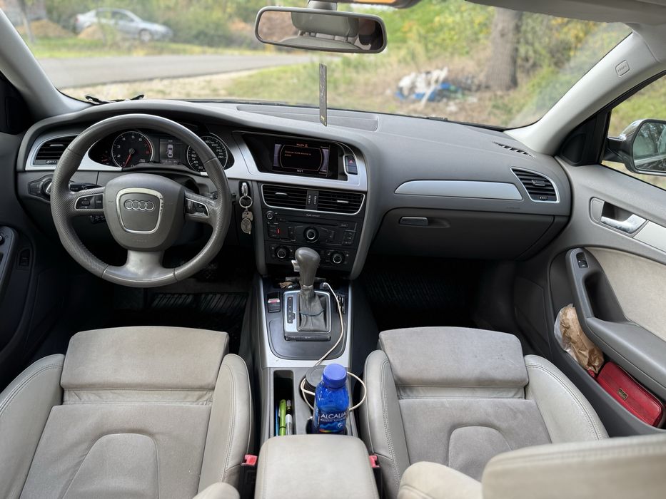 Audi a4 b8 anul 2011