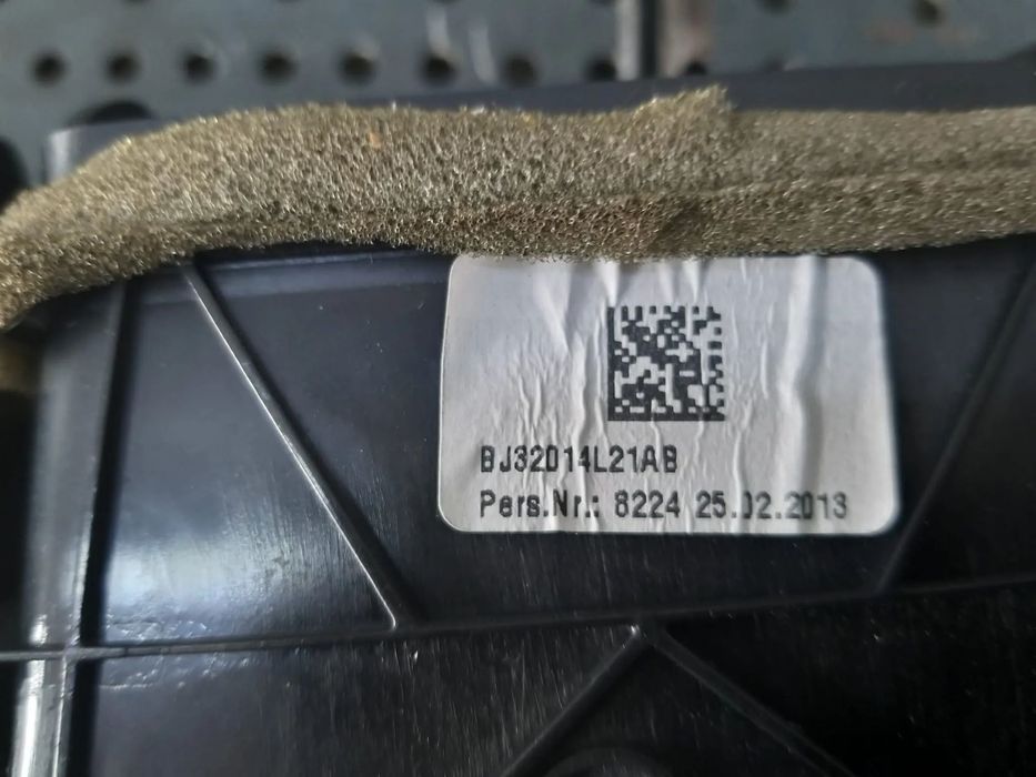 Grila centrala ventilatie bord land rover range rover evoque l538 bj32014l21ab