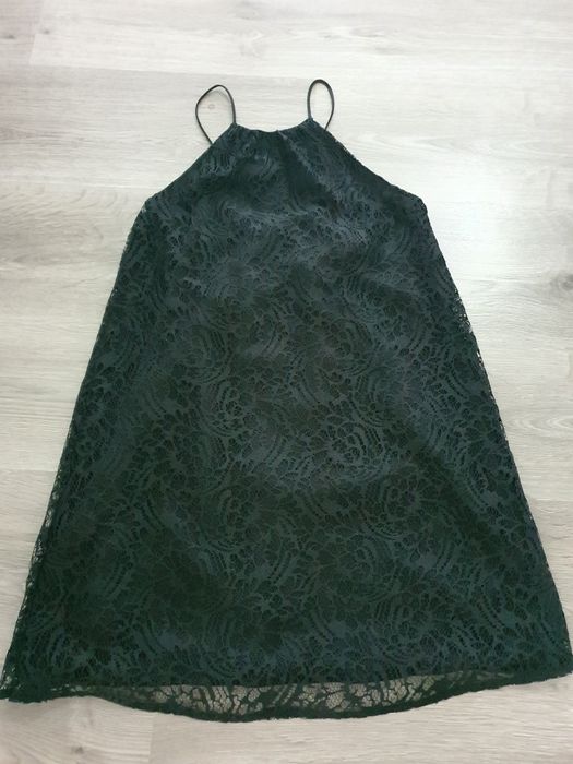 Vând rochie Zara din dantela